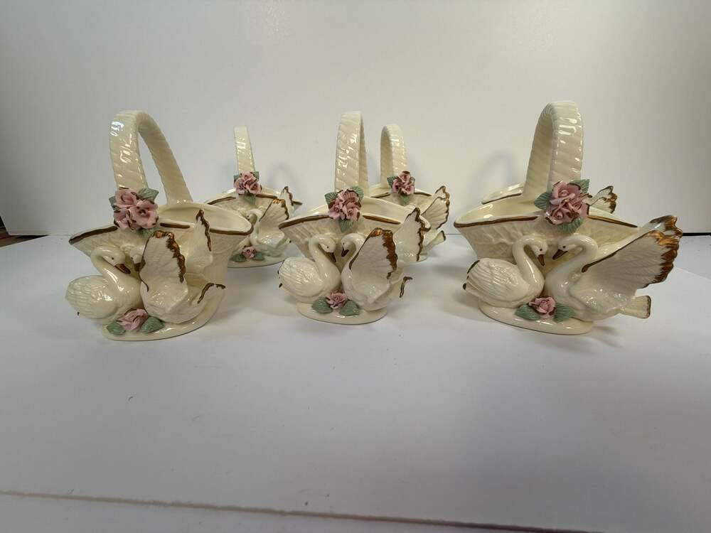 Set of 6 Berkeley Designs Porcelain Swan‎ Baskets with Pink Roses